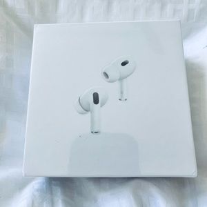 APPLE AIRPODS PRO (2ND GENERATION) WIRELESS EARBUDS WITH MAGSAFE CHARGING CASE.
